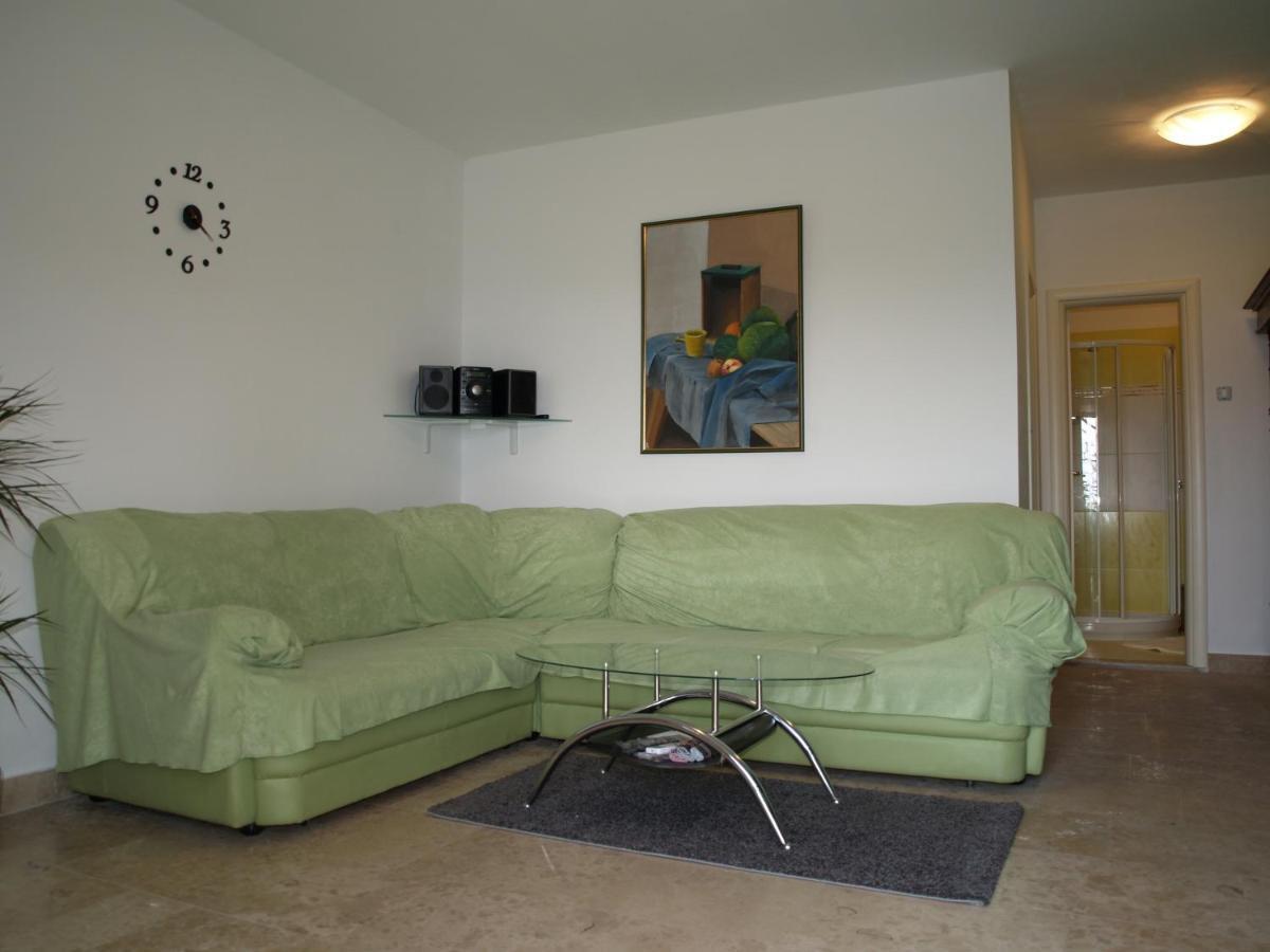 Apartment Pud Oreh Roč Pokoj fotografie